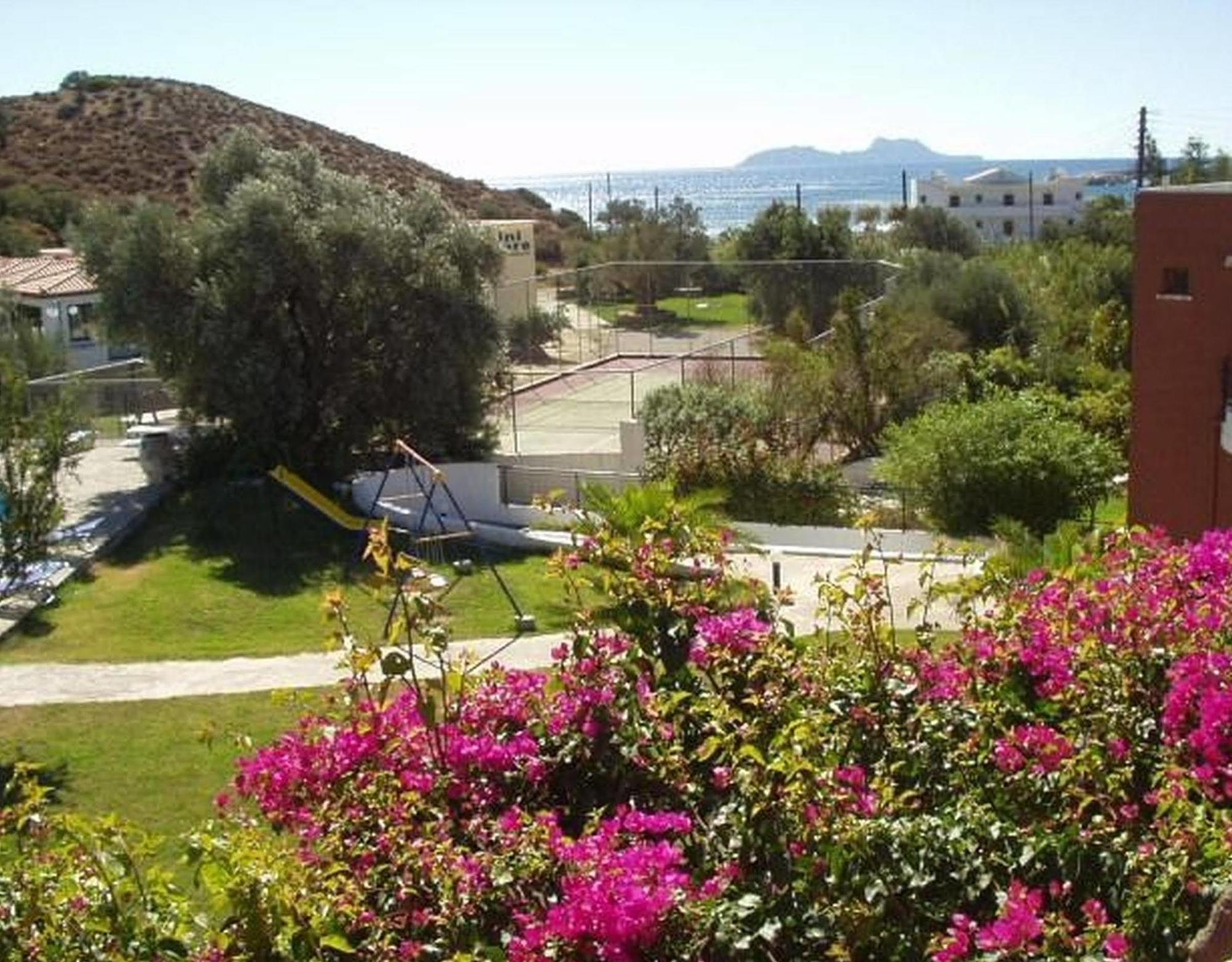 Porto Galini Hotel Agia Galini  Exterior photo