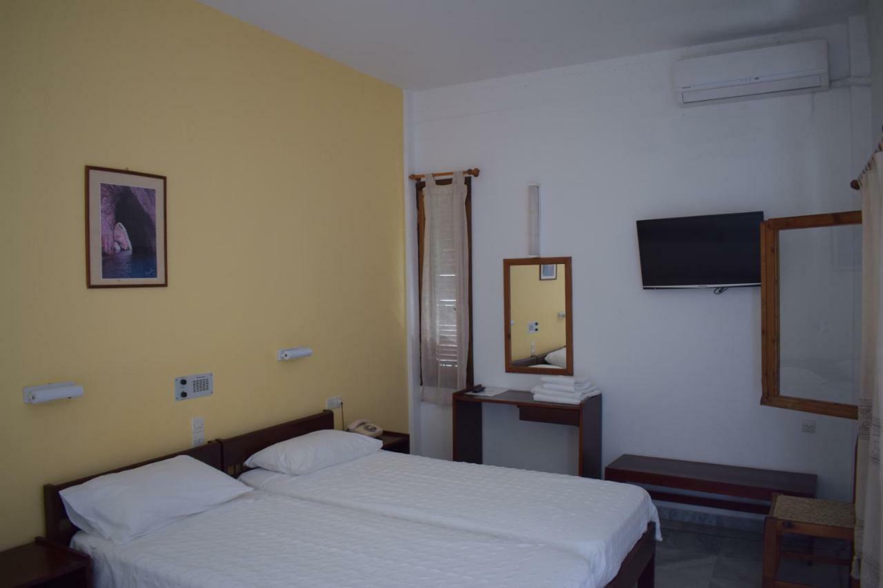 Porto Galini Hotel Agia Galini  Exterior photo